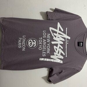 STUSSY TEE